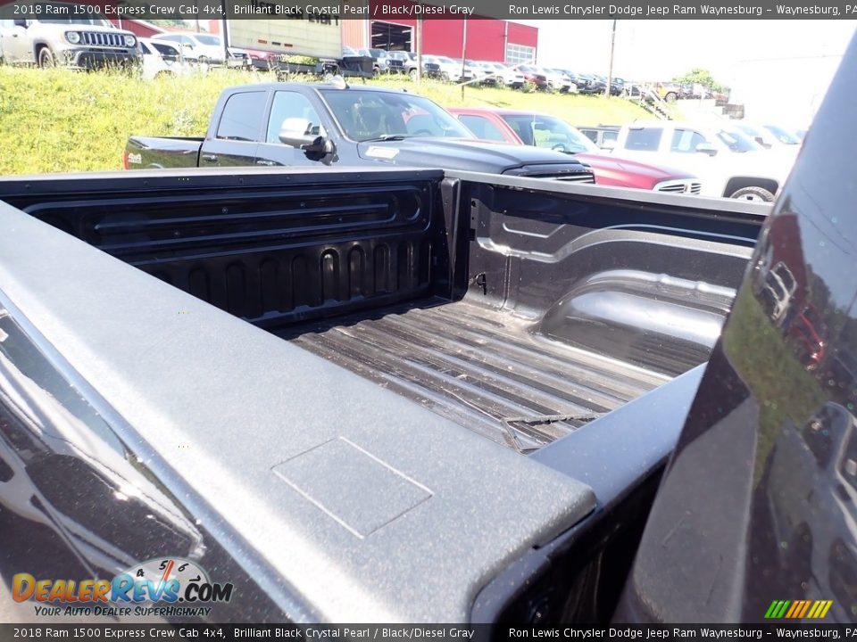 2018 Ram 1500 Express Crew Cab 4x4 Brilliant Black Crystal Pearl / Black/Diesel Gray Photo #13