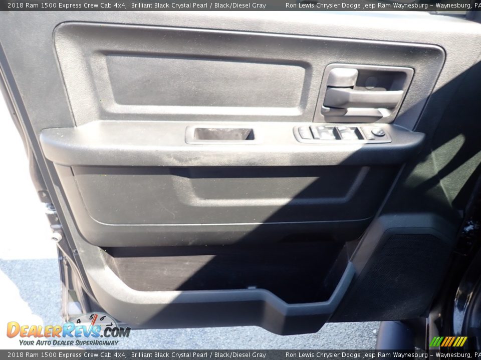 2018 Ram 1500 Express Crew Cab 4x4 Brilliant Black Crystal Pearl / Black/Diesel Gray Photo #15