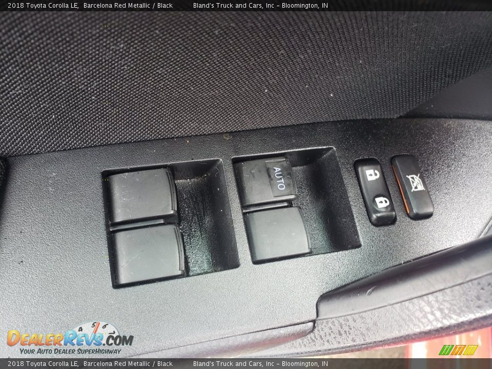 2018 Toyota Corolla LE Barcelona Red Metallic / Black Photo #5