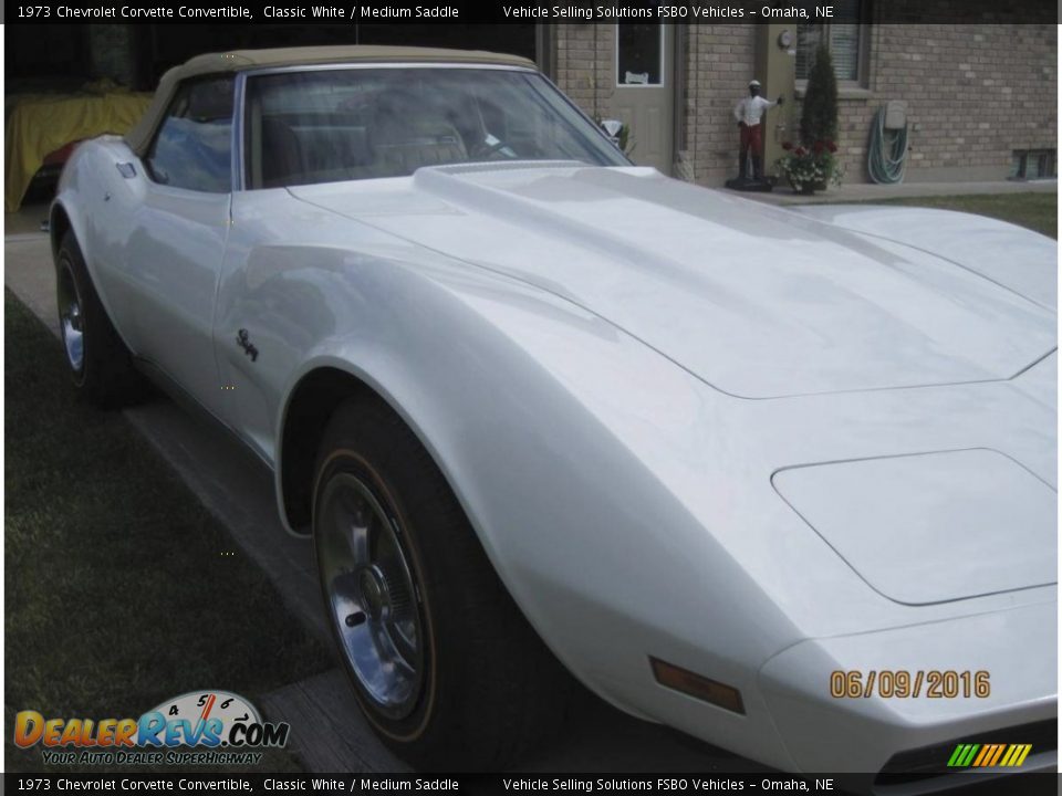 1973 Chevrolet Corvette Convertible Classic White / Medium Saddle Photo #3