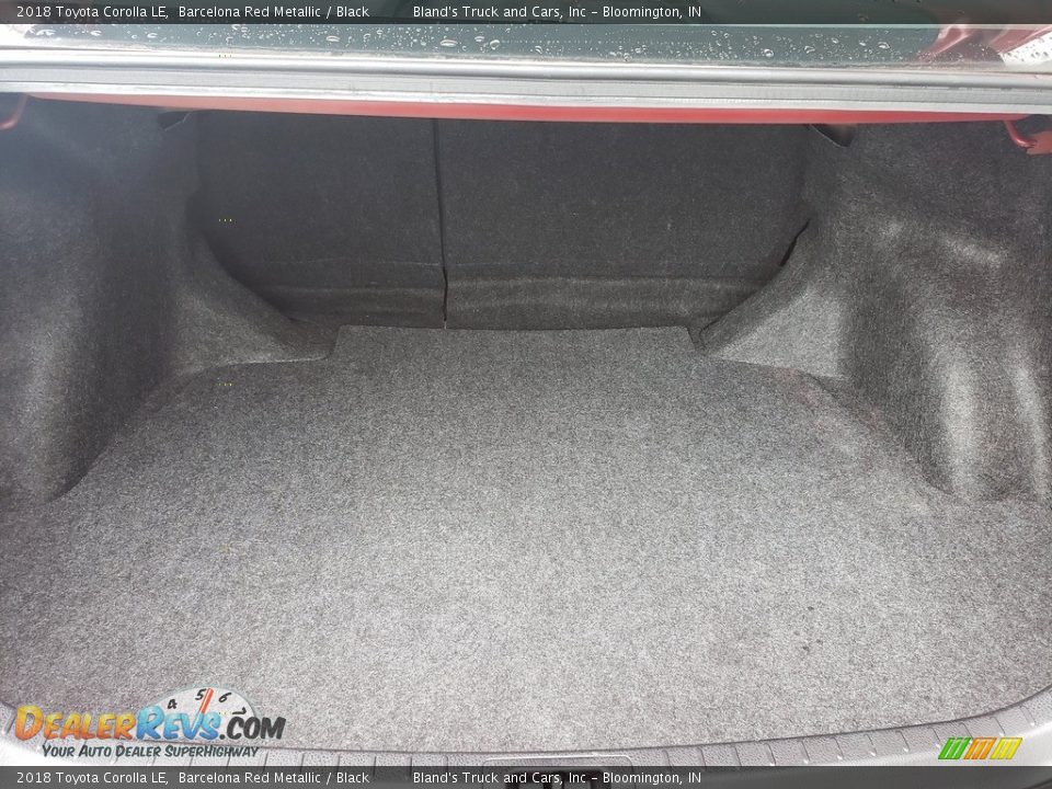 2018 Toyota Corolla LE Barcelona Red Metallic / Black Photo #34