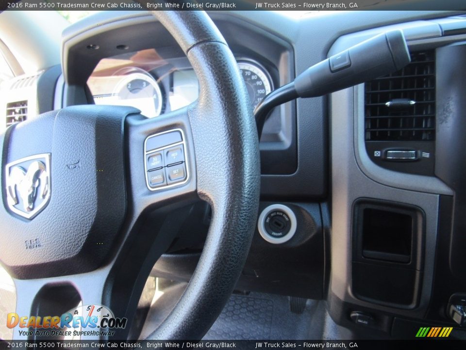 Controls of 2016 Ram 5500 Tradesman Crew Cab Chassis Photo #34