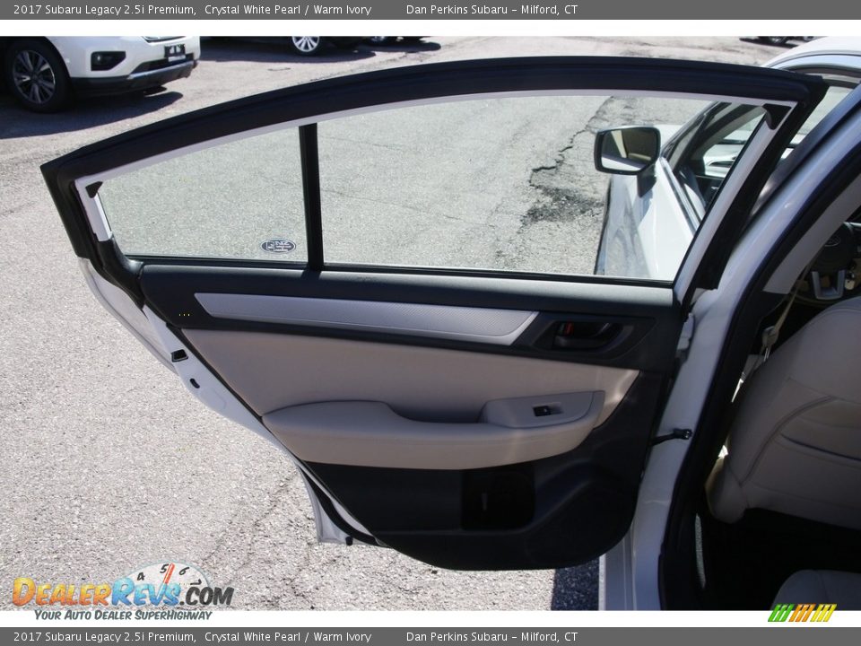 2017 Subaru Legacy 2.5i Premium Crystal White Pearl / Warm Ivory Photo #11