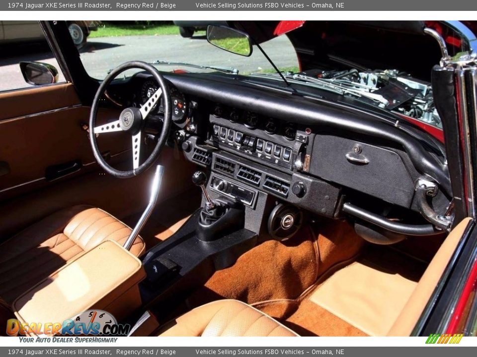 Front Seat of 1974 Jaguar XKE Series III Roadster Photo #16