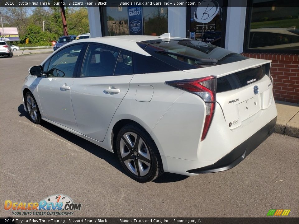 2016 Toyota Prius Three Touring Blizzard Pearl / Black Photo #24
