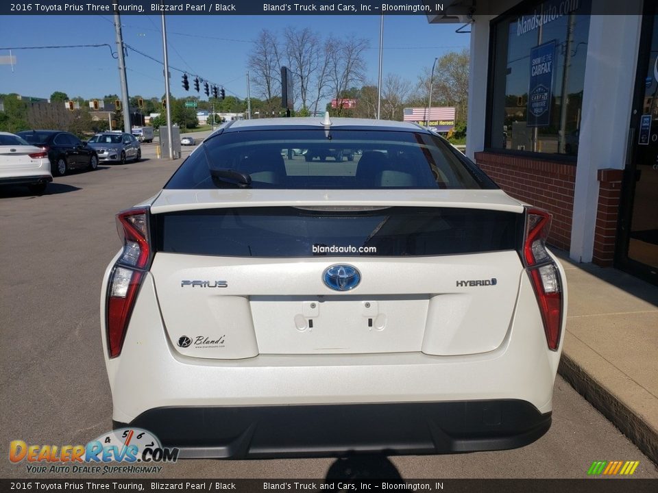 2016 Toyota Prius Three Touring Blizzard Pearl / Black Photo #25