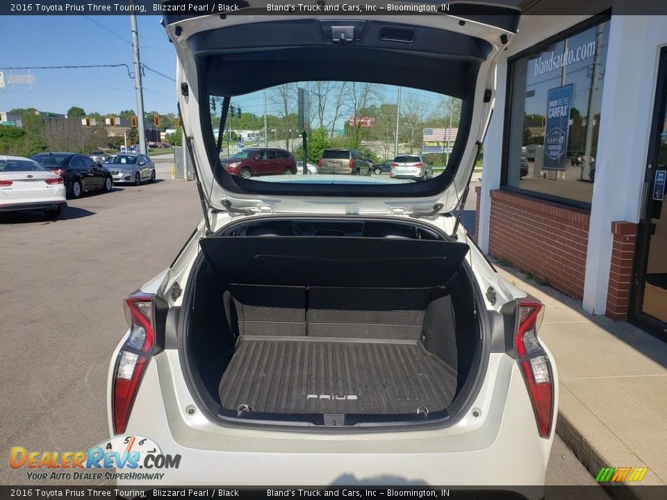 2016 Toyota Prius Three Touring Blizzard Pearl / Black Photo #26