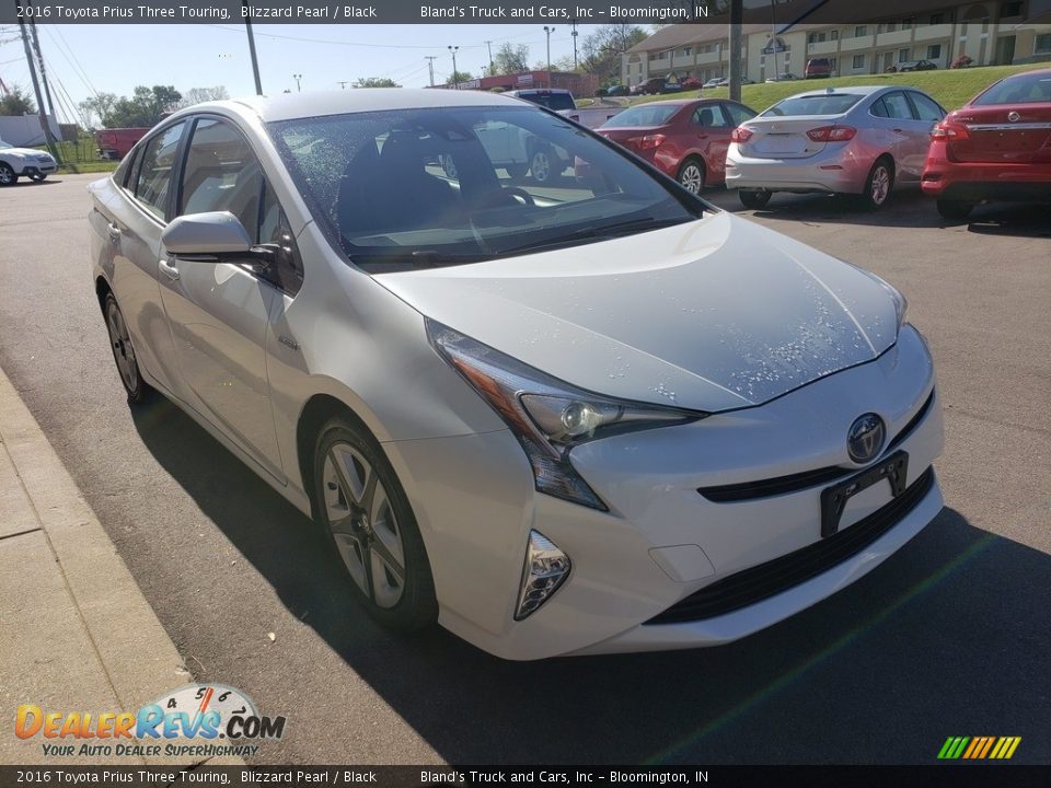 2016 Toyota Prius Three Touring Blizzard Pearl / Black Photo #33