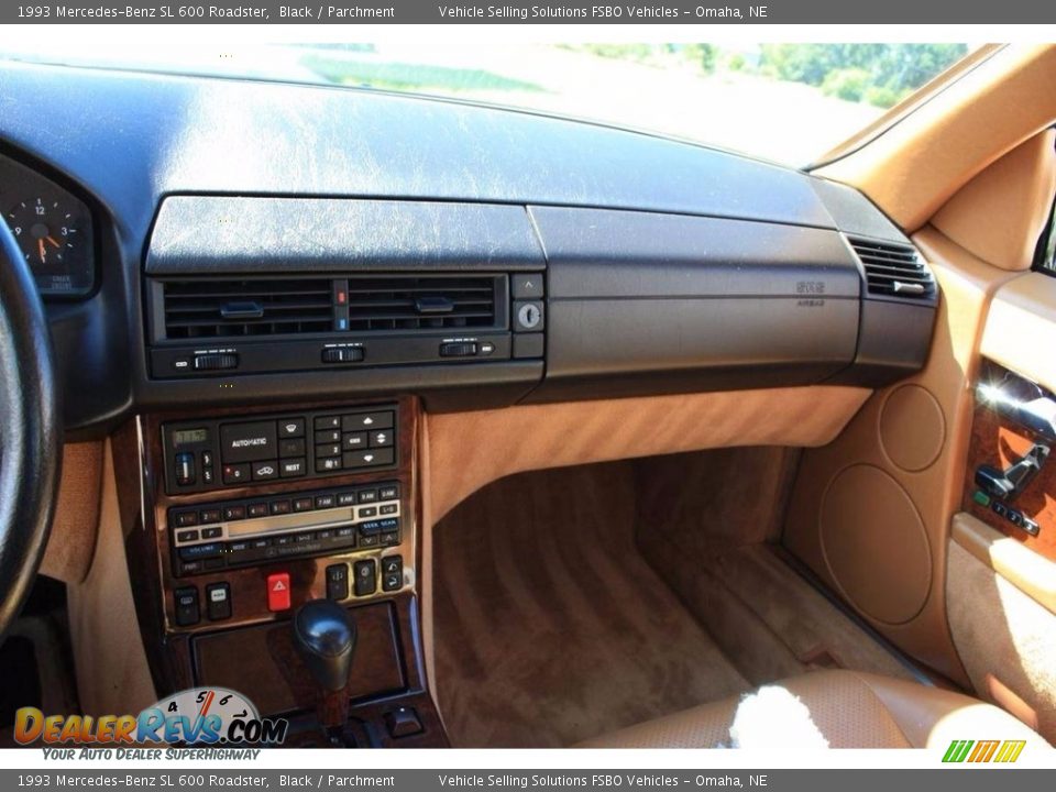 1993 Mercedes-Benz SL 600 Roadster Black / Parchment Photo #16