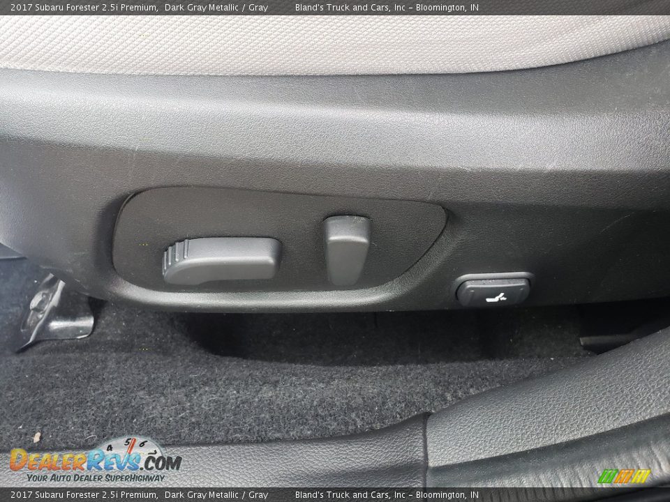 2017 Subaru Forester 2.5i Premium Dark Gray Metallic / Gray Photo #7