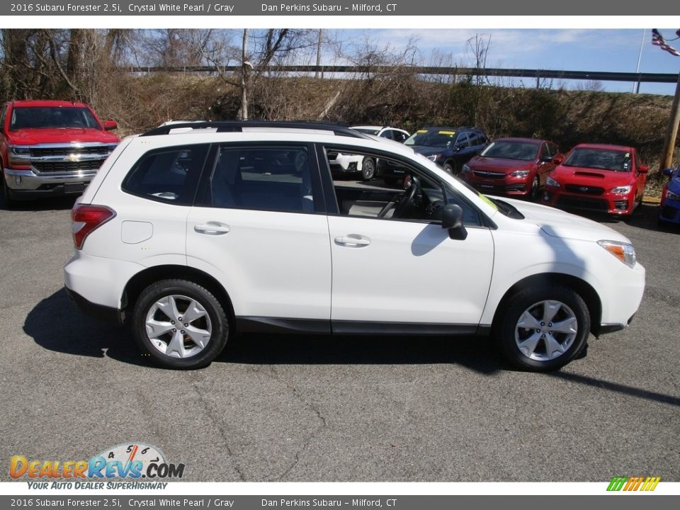 2016 Subaru Forester 2.5i Crystal White Pearl / Gray Photo #4