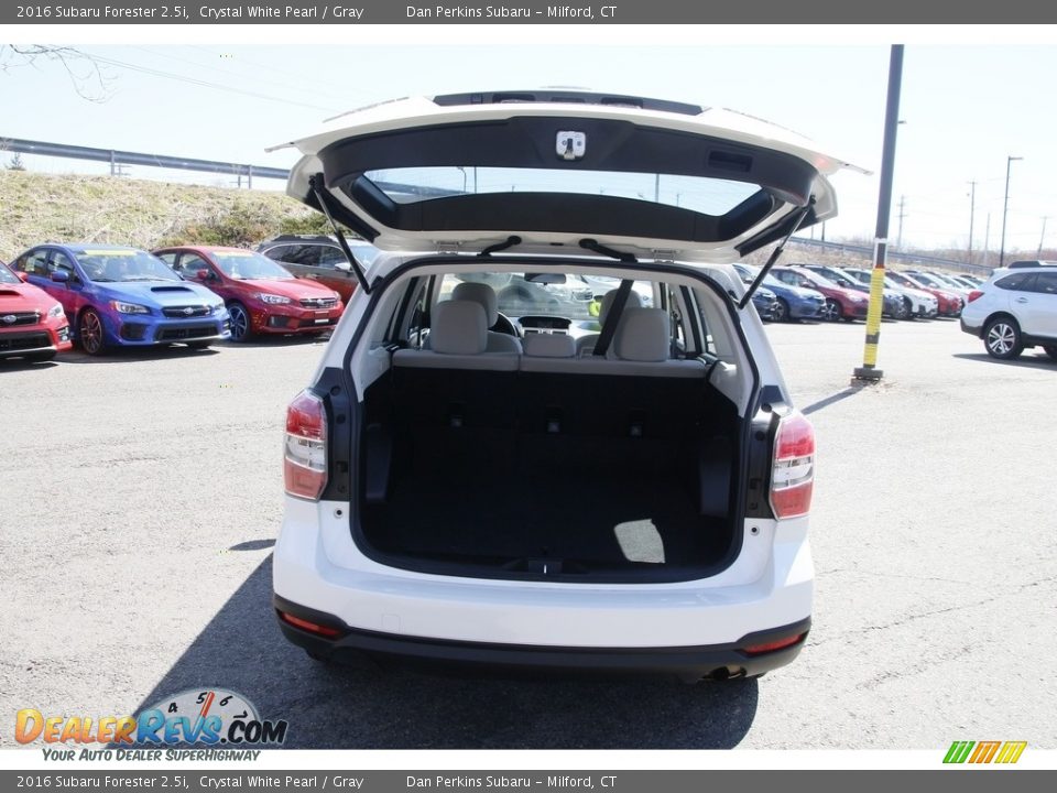 2016 Subaru Forester 2.5i Crystal White Pearl / Gray Photo #13