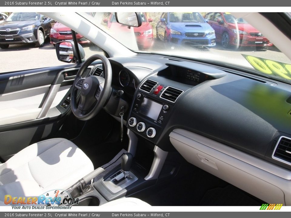 2016 Subaru Forester 2.5i Crystal White Pearl / Gray Photo #15