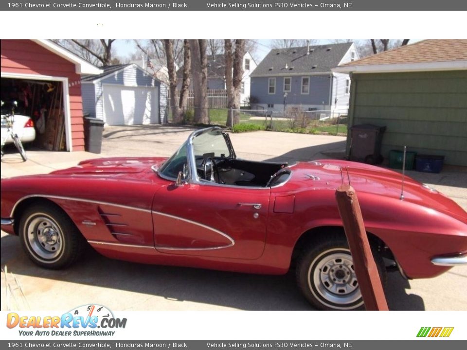 1961 Chevrolet Corvette Convertible Honduras Maroon / Black Photo #3