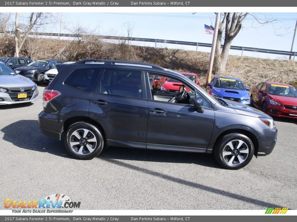 2017 Subaru Forester 2.5i Premium Dark Gray Metallic / Gray Photo #4