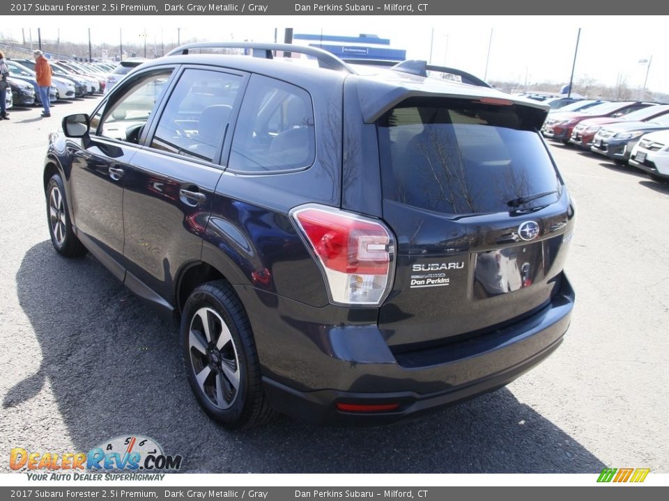 2017 Subaru Forester 2.5i Premium Dark Gray Metallic / Gray Photo #7