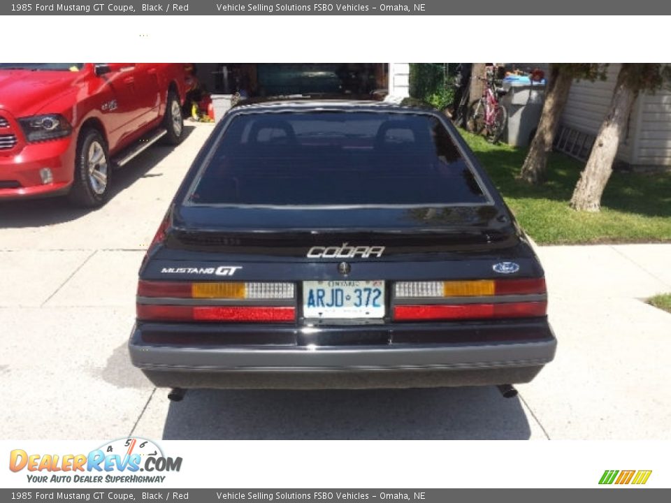 1985 Ford Mustang GT Coupe Black / Red Photo #3