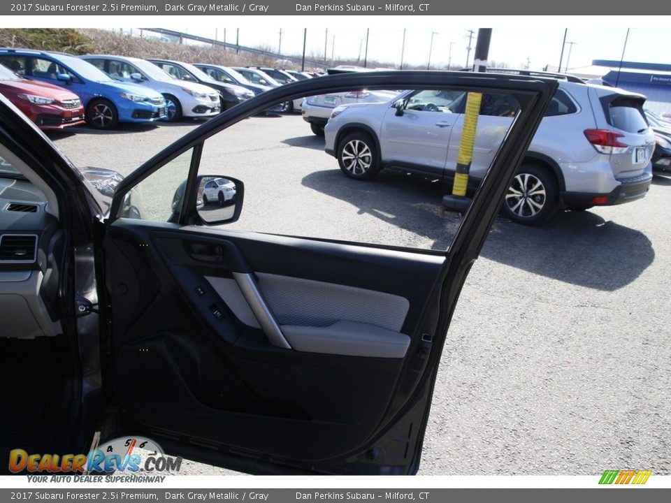2017 Subaru Forester 2.5i Premium Dark Gray Metallic / Gray Photo #17
