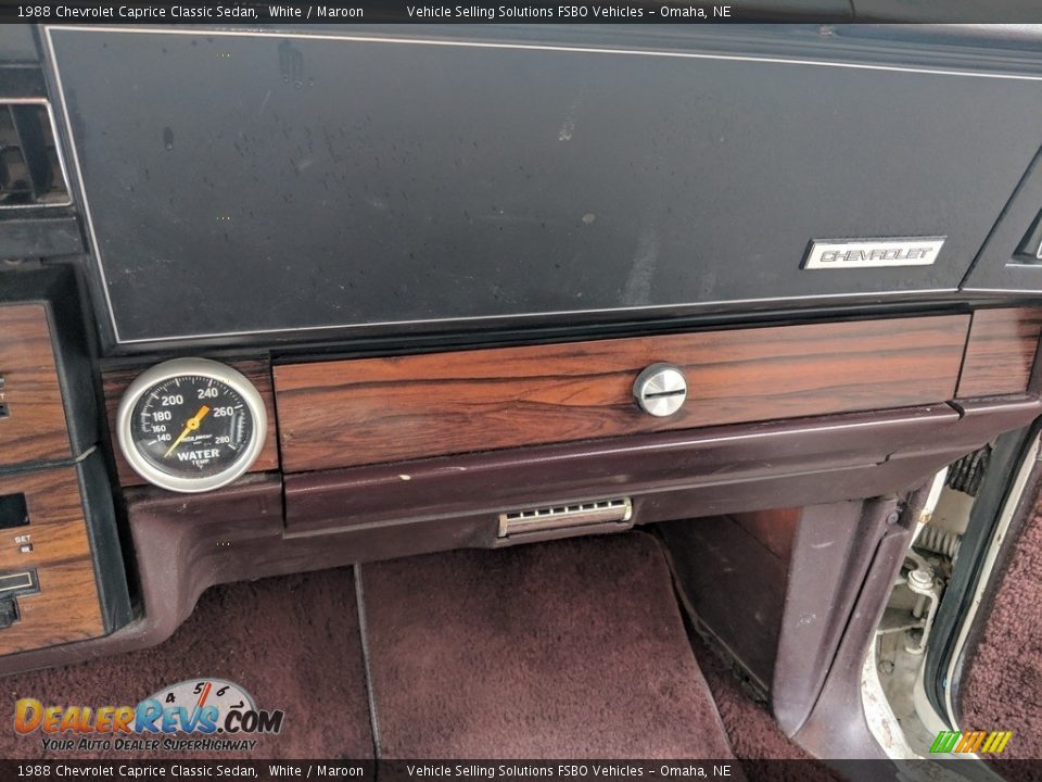 Dashboard of 1988 Chevrolet Caprice Classic Sedan Photo #4