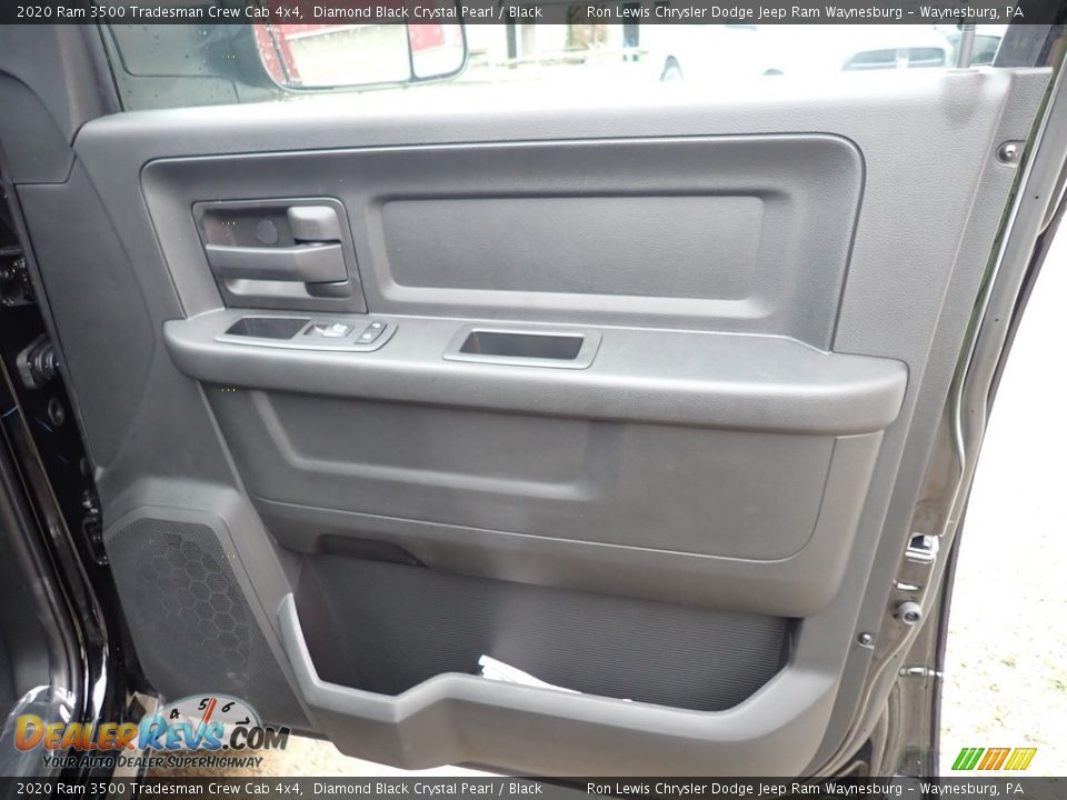 2020 Ram 3500 Tradesman Crew Cab 4x4 Diamond Black Crystal Pearl / Black Photo #12
