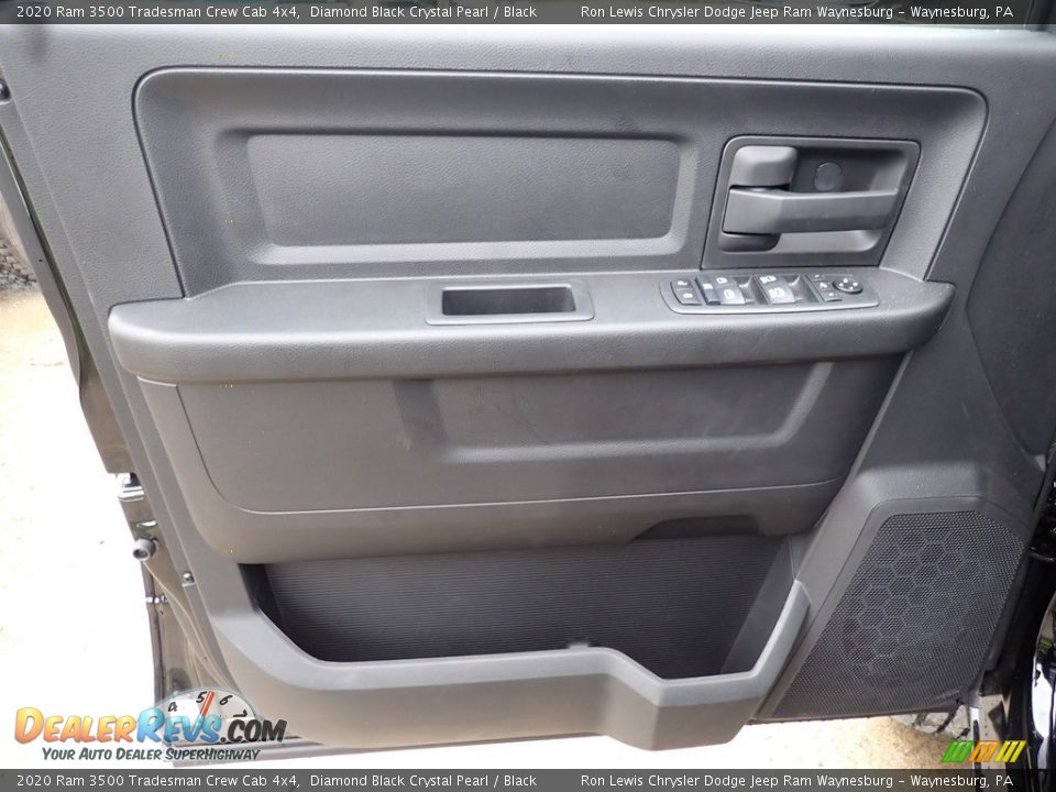 2020 Ram 3500 Tradesman Crew Cab 4x4 Diamond Black Crystal Pearl / Black Photo #14
