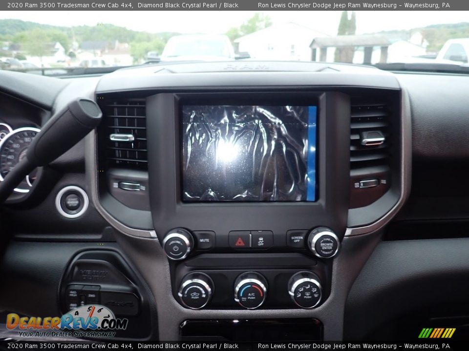 2020 Ram 3500 Tradesman Crew Cab 4x4 Diamond Black Crystal Pearl / Black Photo #16