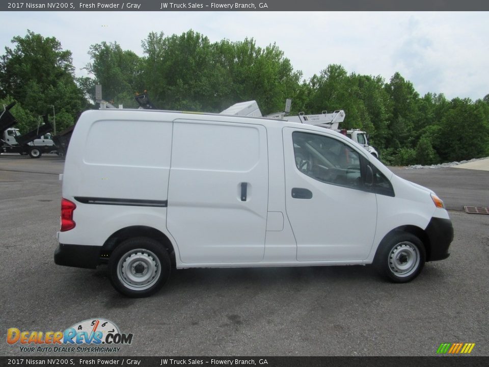 2017 Nissan NV200 S Fresh Powder / Gray Photo #4