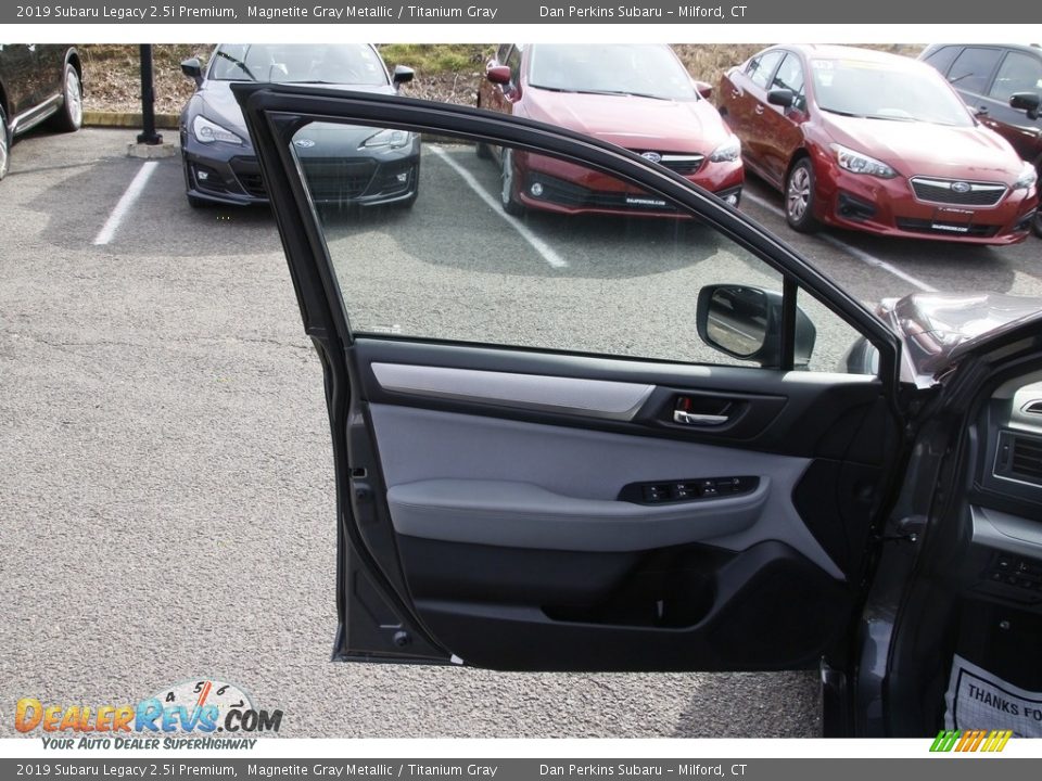 2019 Subaru Legacy 2.5i Premium Magnetite Gray Metallic / Titanium Gray Photo #9