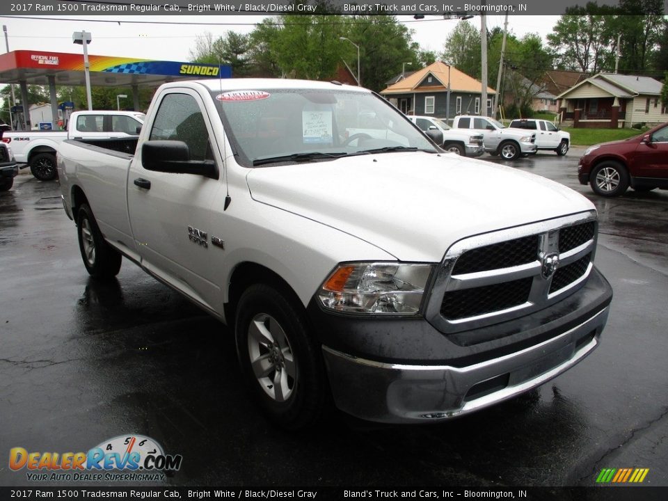 2017 Ram 1500 Tradesman Regular Cab Bright White / Black/Diesel Gray Photo #5