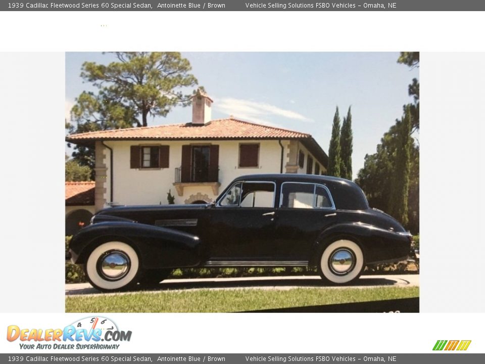 Antoinette Blue 1939 Cadillac Fleetwood Series 60 Special Sedan Photo #3