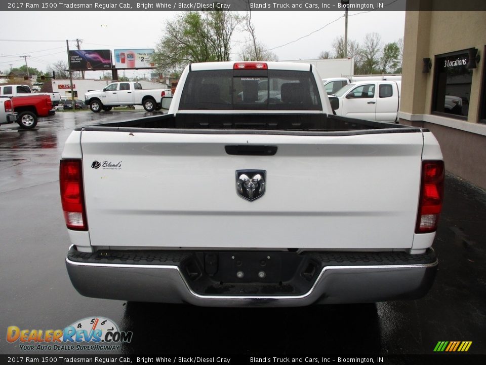 2017 Ram 1500 Tradesman Regular Cab Bright White / Black/Diesel Gray Photo #24