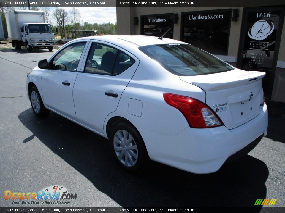 2015 Nissan Versa 1.6 S Sedan Fresh Powder / Charcoal Photo #3