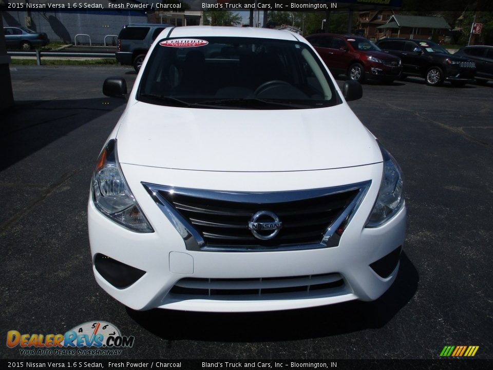 2015 Nissan Versa 1.6 S Sedan Fresh Powder / Charcoal Photo #18