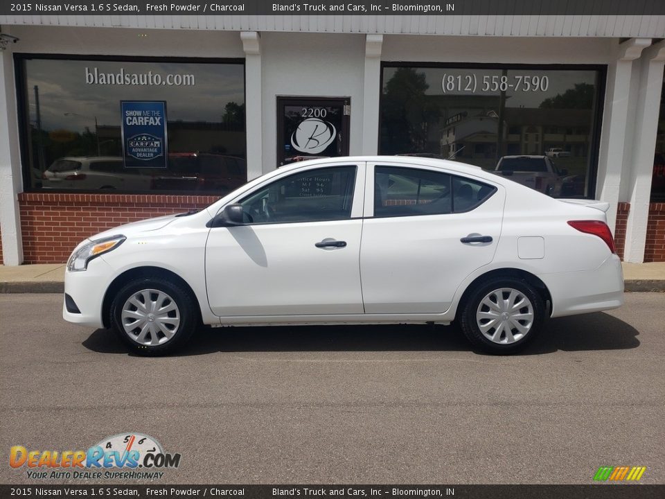 2015 Nissan Versa 1.6 S Sedan Fresh Powder / Charcoal Photo #1