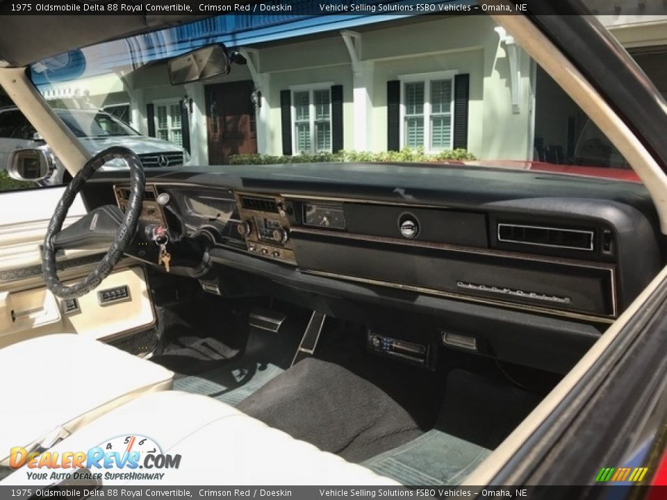 Dashboard of 1975 Oldsmobile Delta 88 Royal Convertible Photo #10