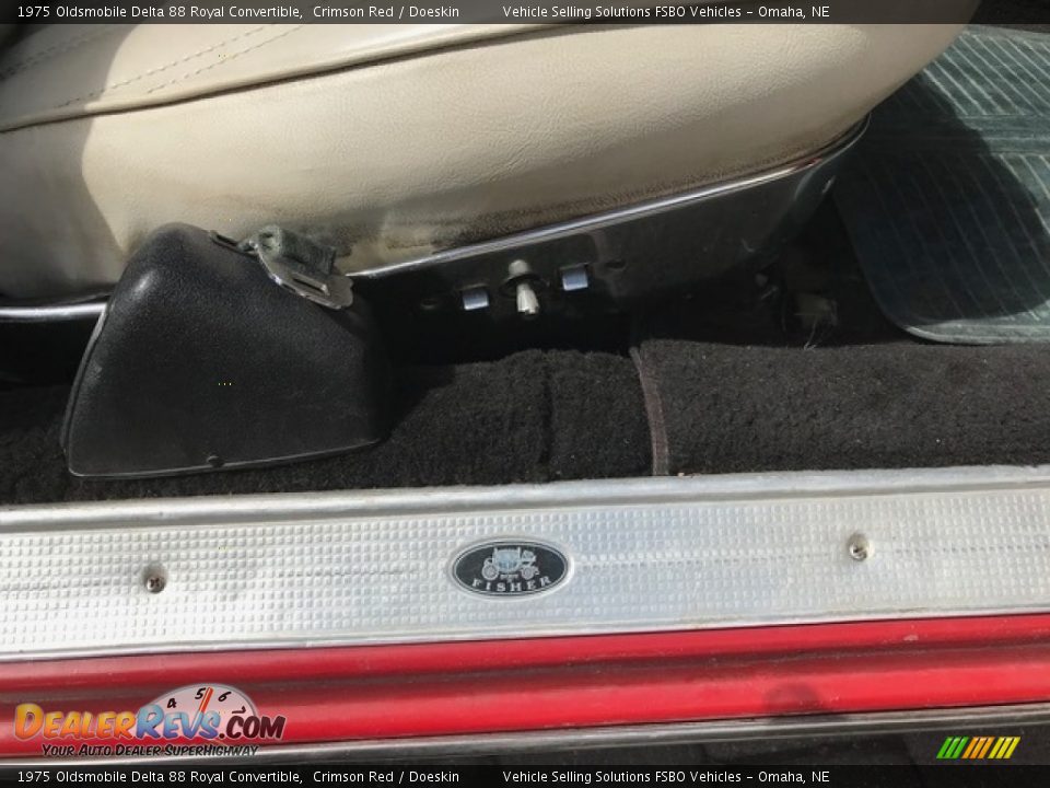 Front Seat of 1975 Oldsmobile Delta 88 Royal Convertible Photo #14