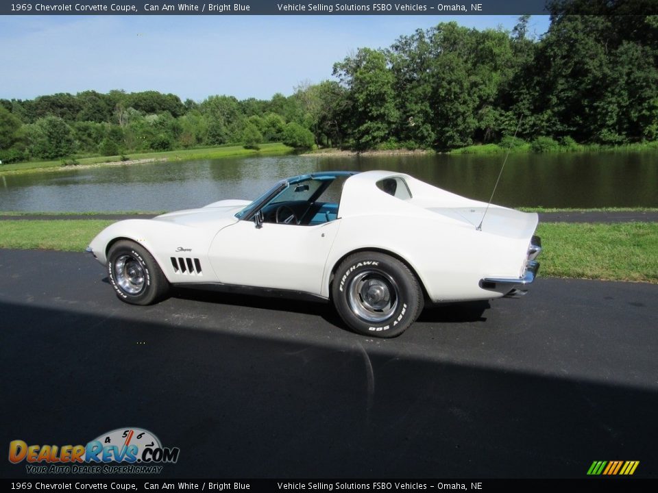 1969 Chevrolet Corvette Coupe Can Am White / Bright Blue Photo #1