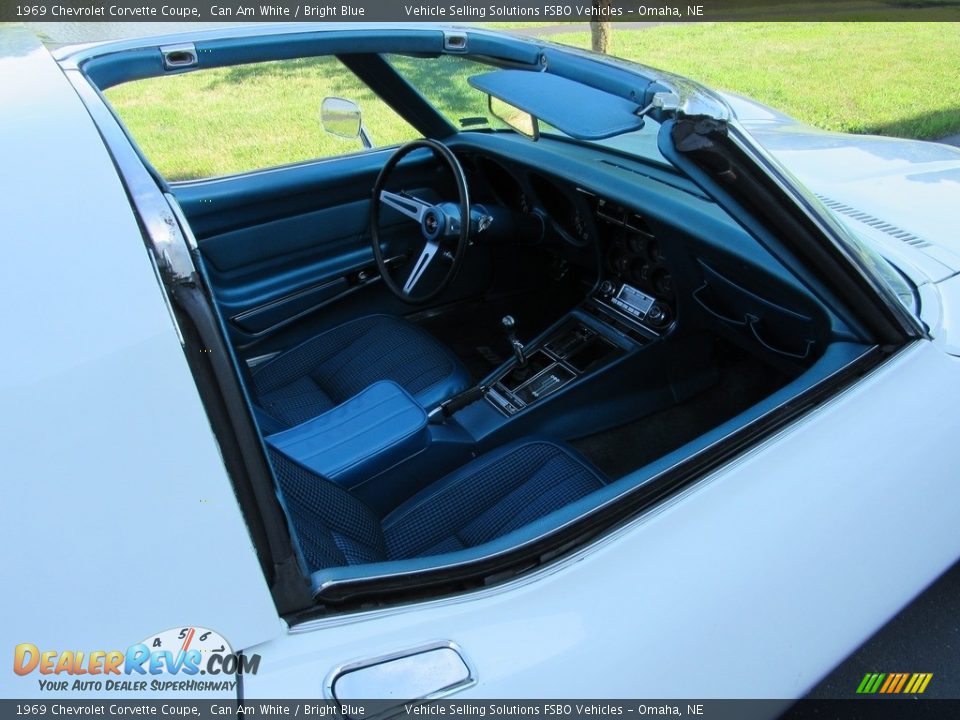 1969 Chevrolet Corvette Coupe Can Am White / Bright Blue Photo #19