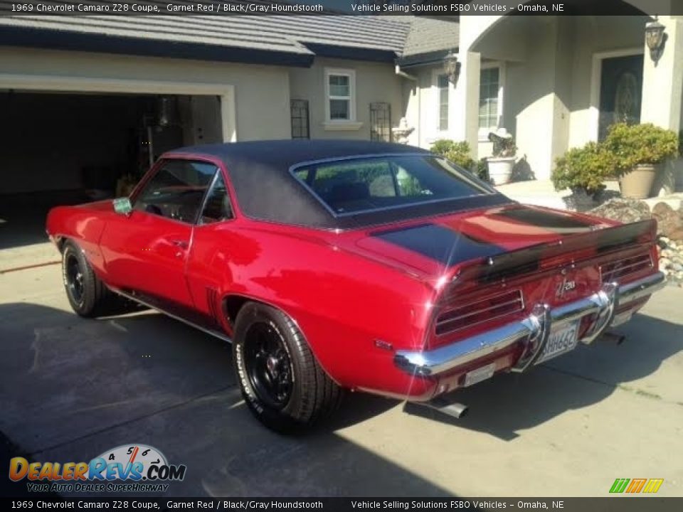 1969 Chevrolet Camaro Z28 Coupe Garnet Red / Black/Gray Houndstooth Photo #4