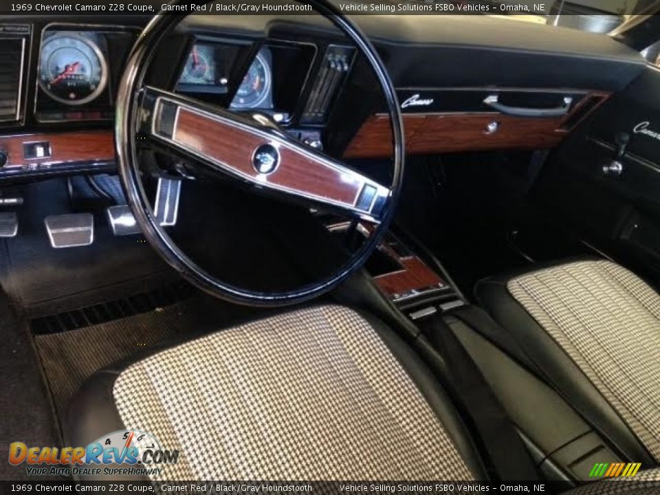 Black/Gray Houndstooth Interior - 1969 Chevrolet Camaro Z28 Coupe Photo #9