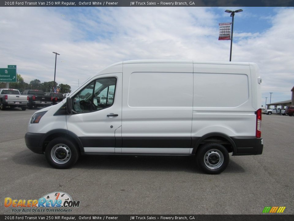 Oxford White 2018 Ford Transit Van 250 MR Regular Photo #1