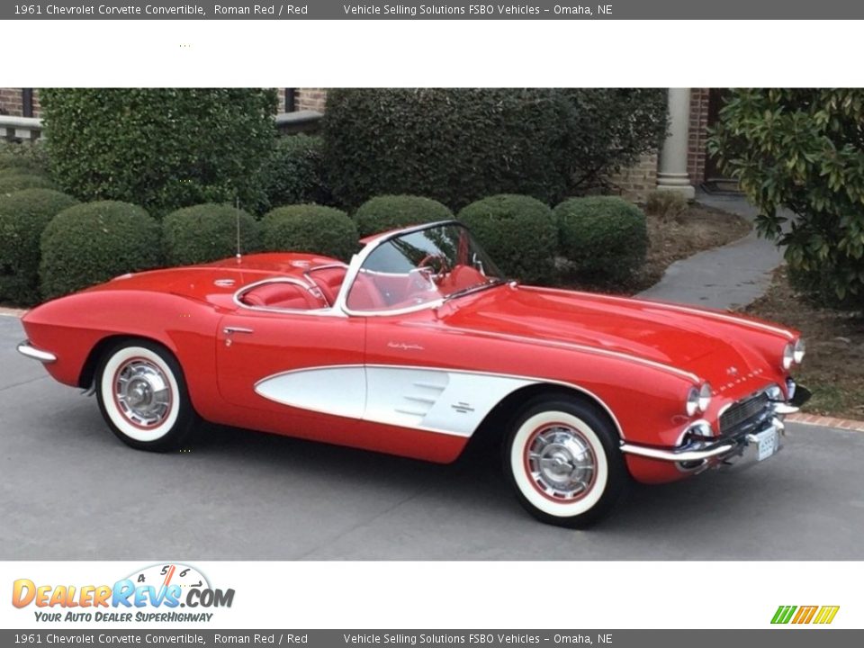 Front 3/4 View of 1961 Chevrolet Corvette Convertible Photo #1