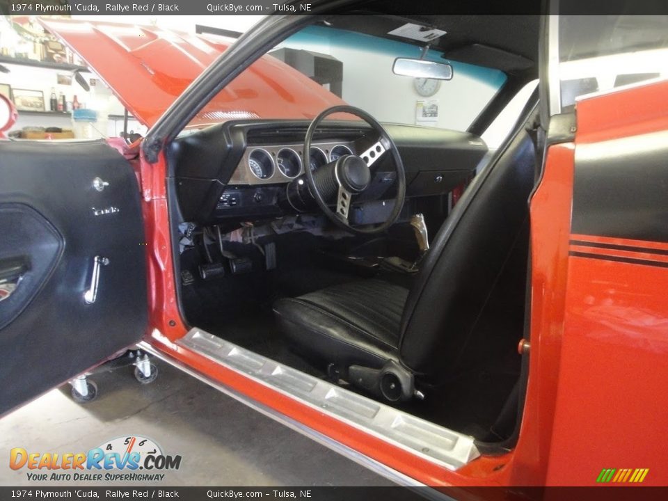 Front Seat of 1974 Plymouth 'Cuda  Photo #19