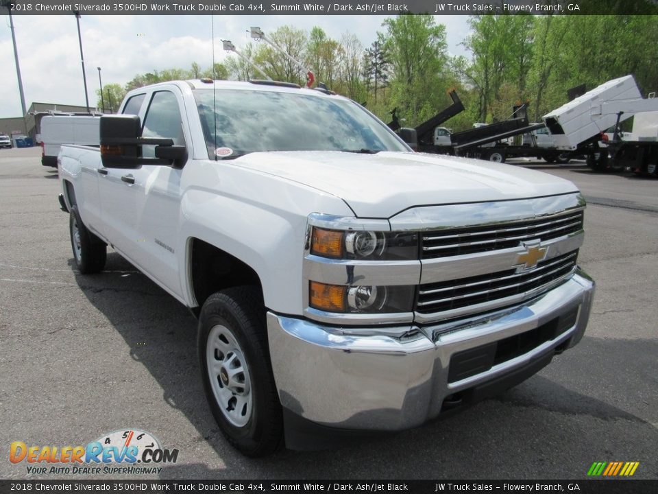 Front 3/4 View of 2018 Chevrolet Silverado 3500HD Work Truck Double Cab 4x4 Photo #6
