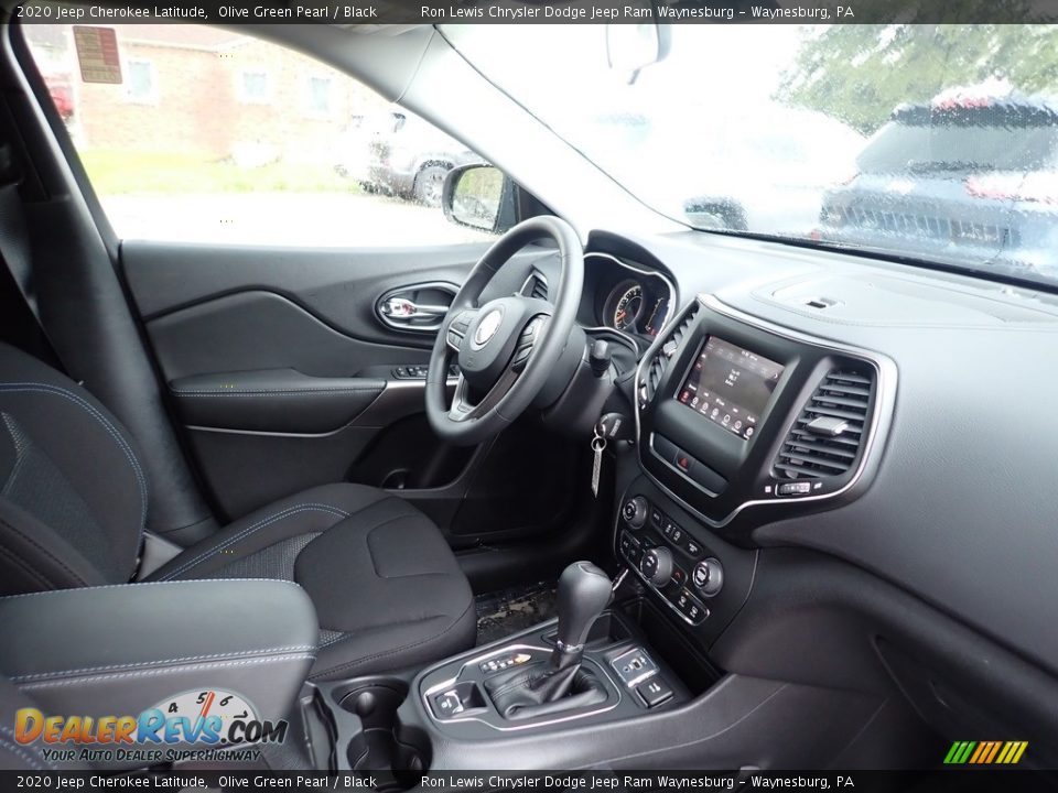 Front Seat of 2020 Jeep Cherokee Latitude Photo #11