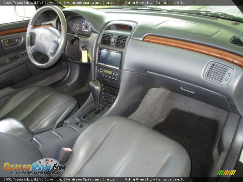 2001 Toyota Solara SLE V6 Convertible Silverstream Opalescent / Charcoal Photo #29
