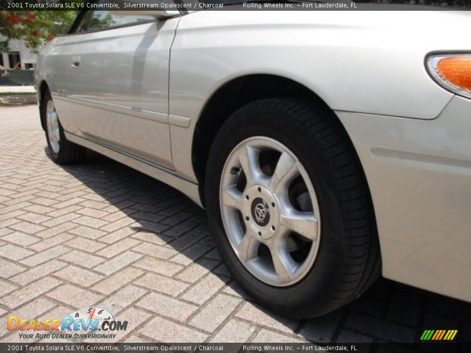 2001 Toyota Solara SLE V6 Convertible Silverstream Opalescent / Charcoal Photo #34