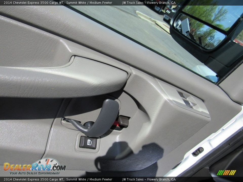 Door Panel of 2014 Chevrolet Express 3500 Cargo WT Photo #21