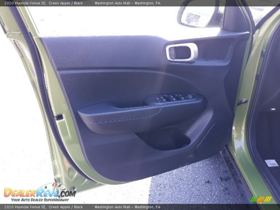 2020 Hyundai Venue SE Green Apple / Black Photo #19