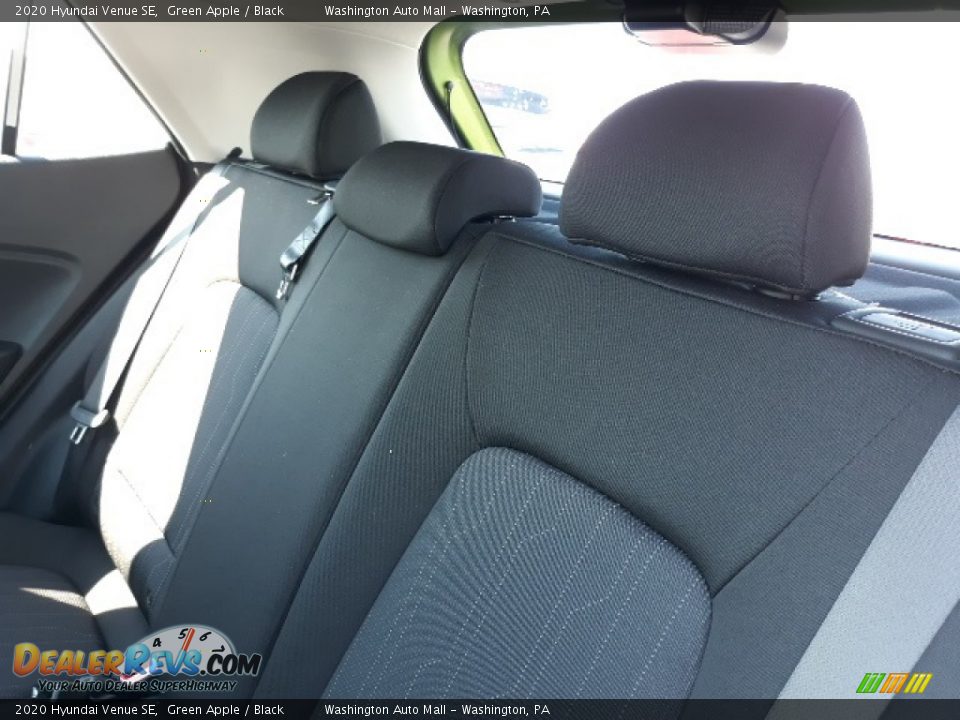 2020 Hyundai Venue SE Green Apple / Black Photo #22
